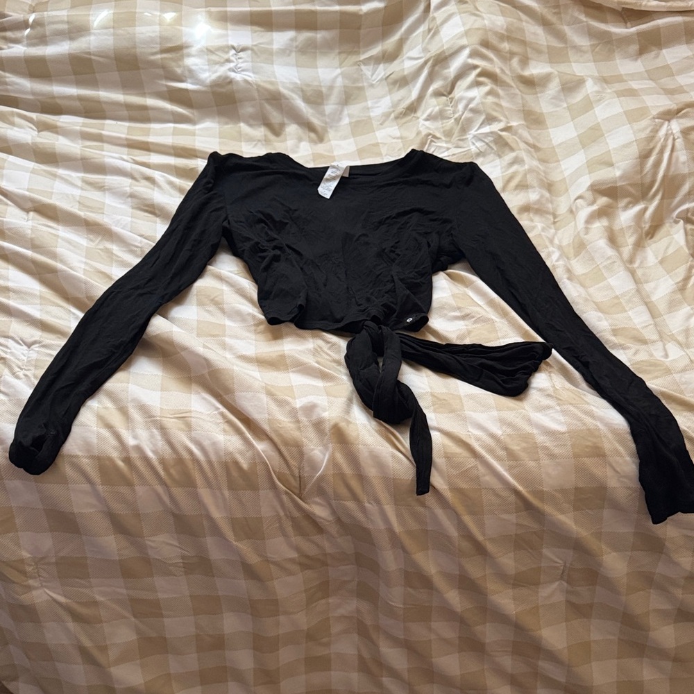 Black bow back reversible long sleeve stop